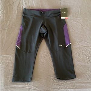 Nike cropped legging